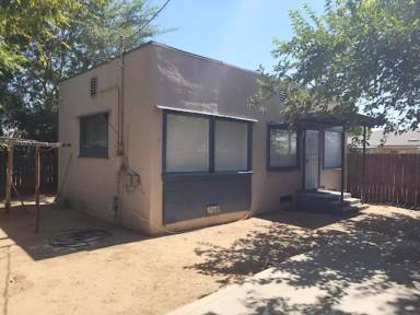 Main picture of 470 W Pinedale Ave