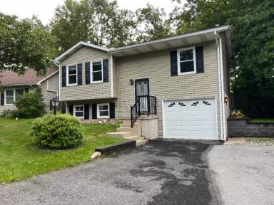 Main picture of 106 Ghaner Dr