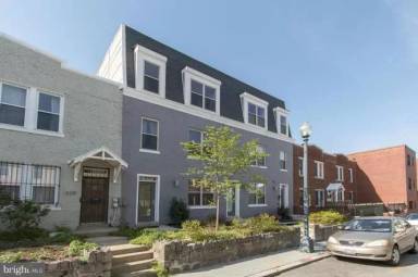 Main picture of 610 Newton Pl NW