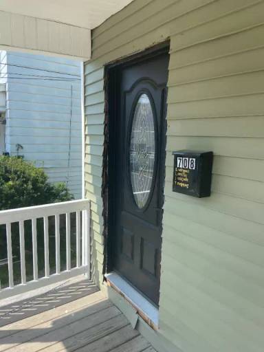 Main picture of 708 Noyes St