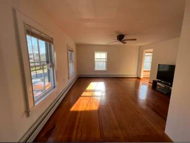 Main picture of 416 Front St