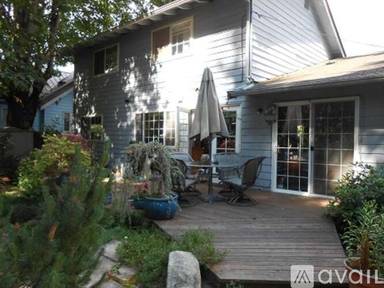 Main picture of 15715 Interlake Ave N