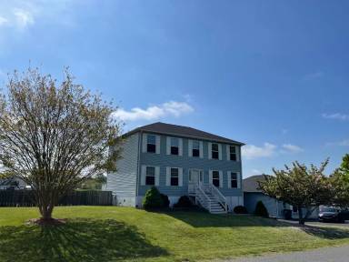 Main picture of 21707 Harrison St