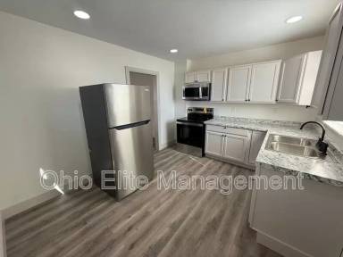 Main picture of 807 E Deshler Ave