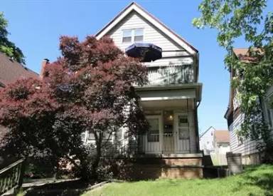 Main picture of 2933 N Newhall St