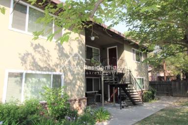 Main picture of 2001 S Cirby Way