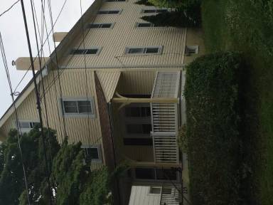 Main picture of 225 Simpson Rd