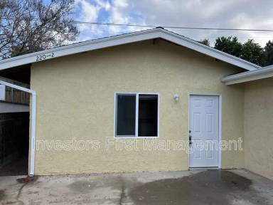 Main picture of 220 Lilac Ct