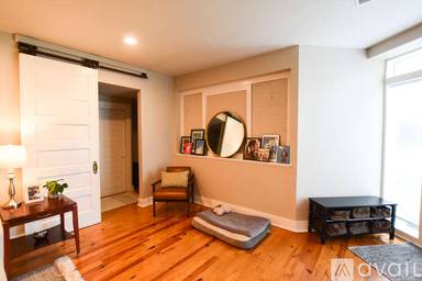Main picture of 2356 Park Ave