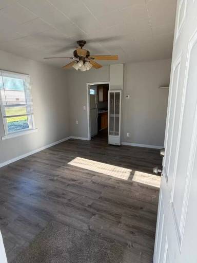 Main picture of 2034 Long St