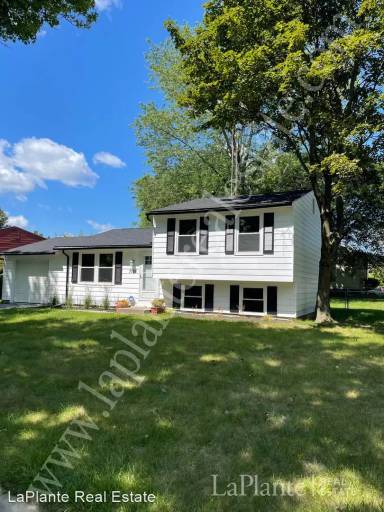 Main picture of 3726 Loch Lomond Ave