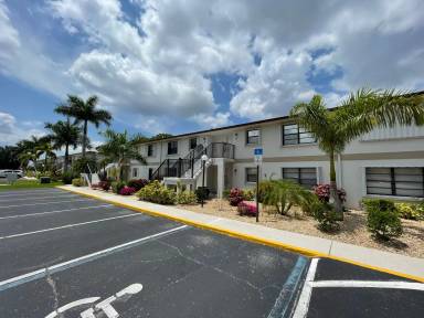 Main picture of Villa Manor Condominiums