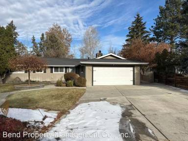 Main picture of 1690 NE Northview Dr