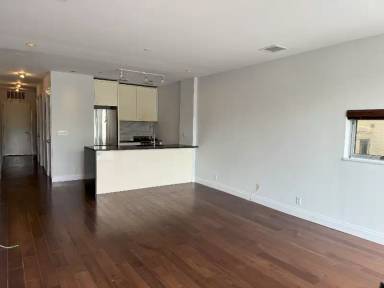 Main picture of 185 Ocean Ave
