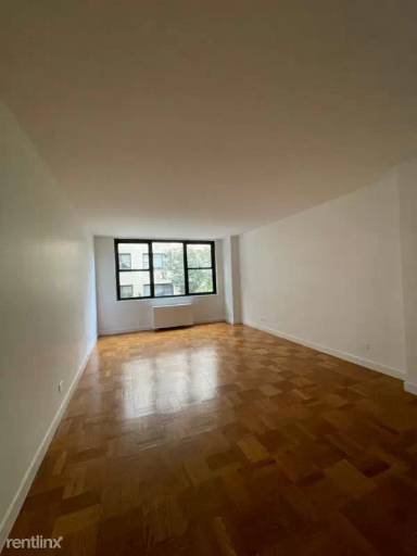 Main picture of 333 E 49th St Apartments