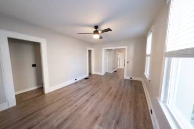 Main picture of 133 Bristol St