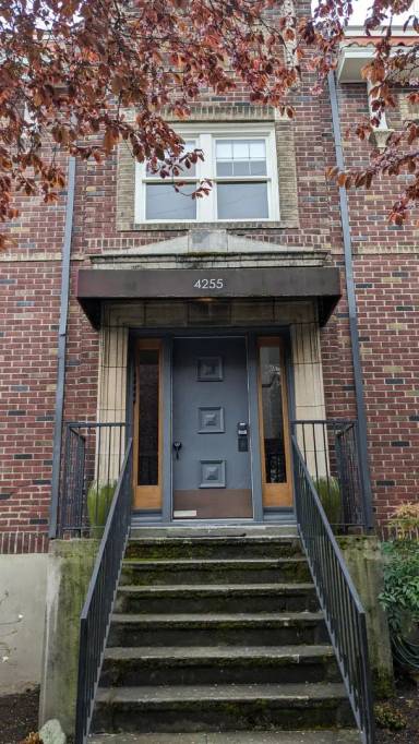 Main picture of 4255 Linden Ave N