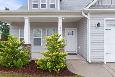 Main picture of 406 Gavins Run