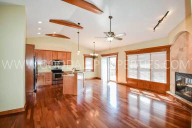 Main picture of 40 Gracewood Dr