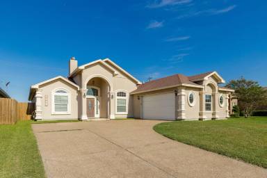 Main picture of 4029 Giants Dr