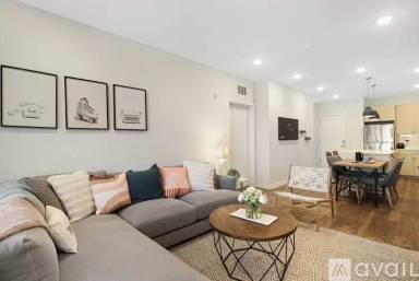 Main picture of 101 E Centre St