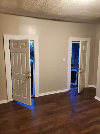 Main picture of 3300 Fairview Ave