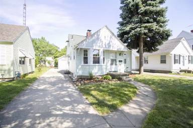 Main picture of 4438 Caroline Ave