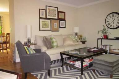 Main picture of 2627 Selwyn Ave