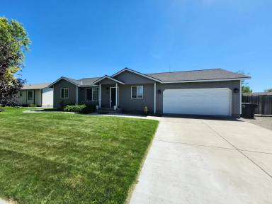 Main picture of 4914 Sinai Dr