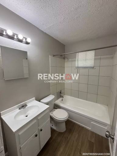 Main picture of 797 Richmond Ave