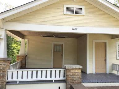 Main picture of 1229 20th St
