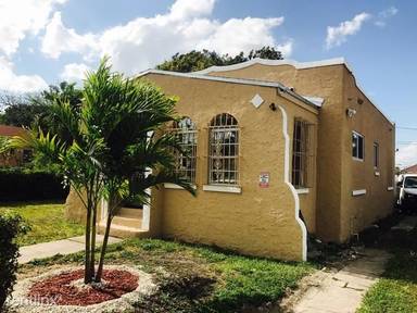 Main picture of 1819 NW 58th St