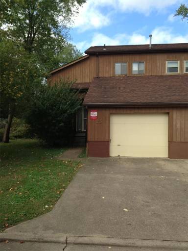 Main picture of 18 Meadow Ln
