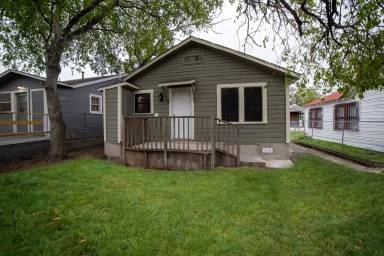 Main picture of 1946 Nolan St
