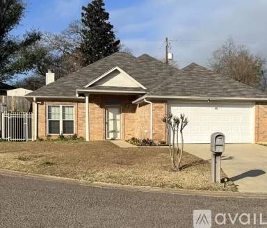 Main picture of 26 Wellington Dr