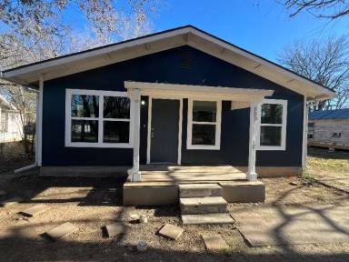 Main picture of 105 Chico St