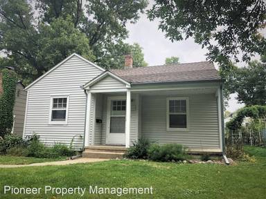 Main picture of 1020 S Glendale Ave