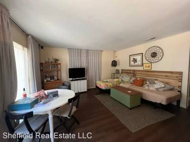 Main picture of 2209 W 12th St