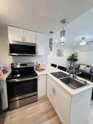 Main picture of 4541 Texas St