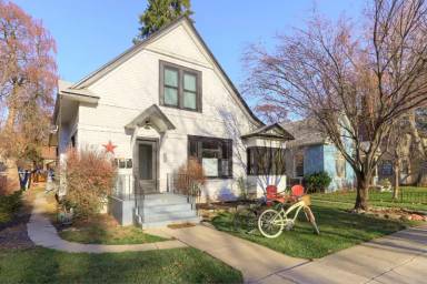 Main picture of 1016 W Hays St