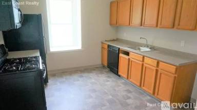 Main picture of 172 Bigelow St