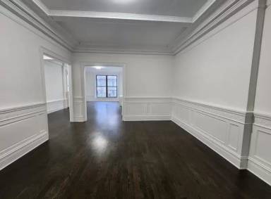 Main picture of 204 W 58th St
