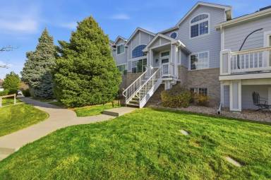 Main picture of 3053 S Walden Ct