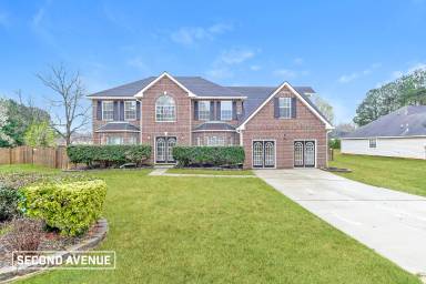 Main picture of 120 Penny Ln