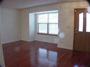 Main picture of 7935 Manston Dr