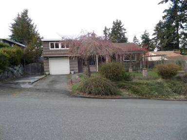 Main picture of 1332 N 171st St