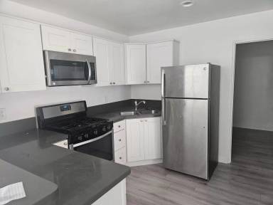 Main picture of 3541 6th Ave