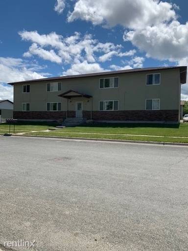 Main picture of 803B Camelot Ct