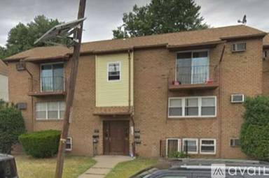 Main picture of 118 Blaine St