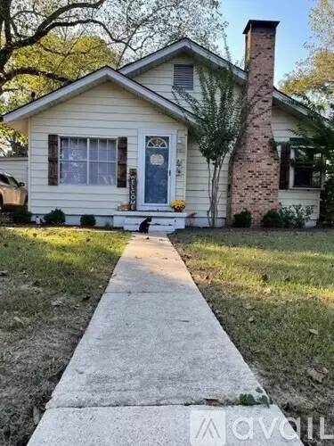 Main picture of 2618 Fearing Ave